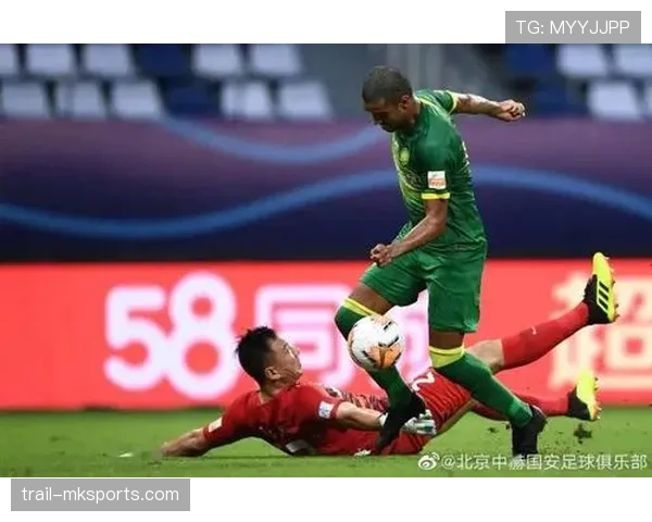 表面稳如泰山，其实防线一碰就碎：国安为何越守越乱？