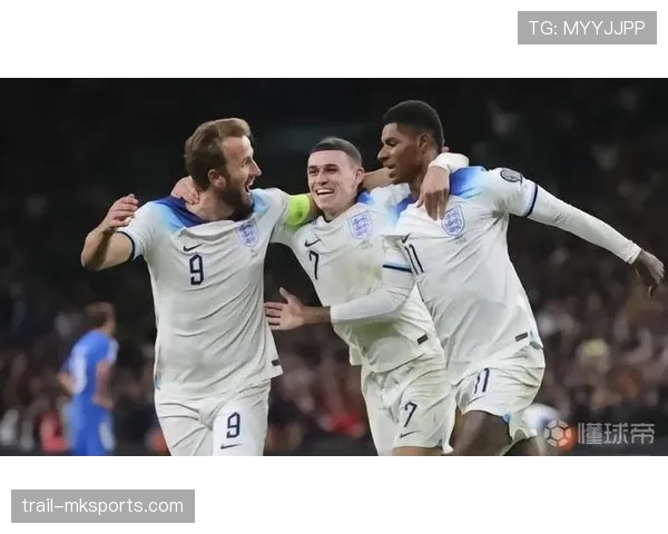 萨卡 vs 福登：英格兰主力之争如何体现战术适配差异