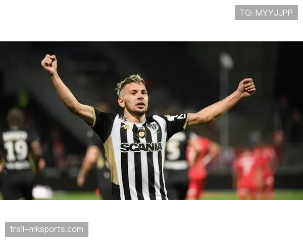 范迪克对比邻居家院子，这日常生活也太像黑科技了吧？